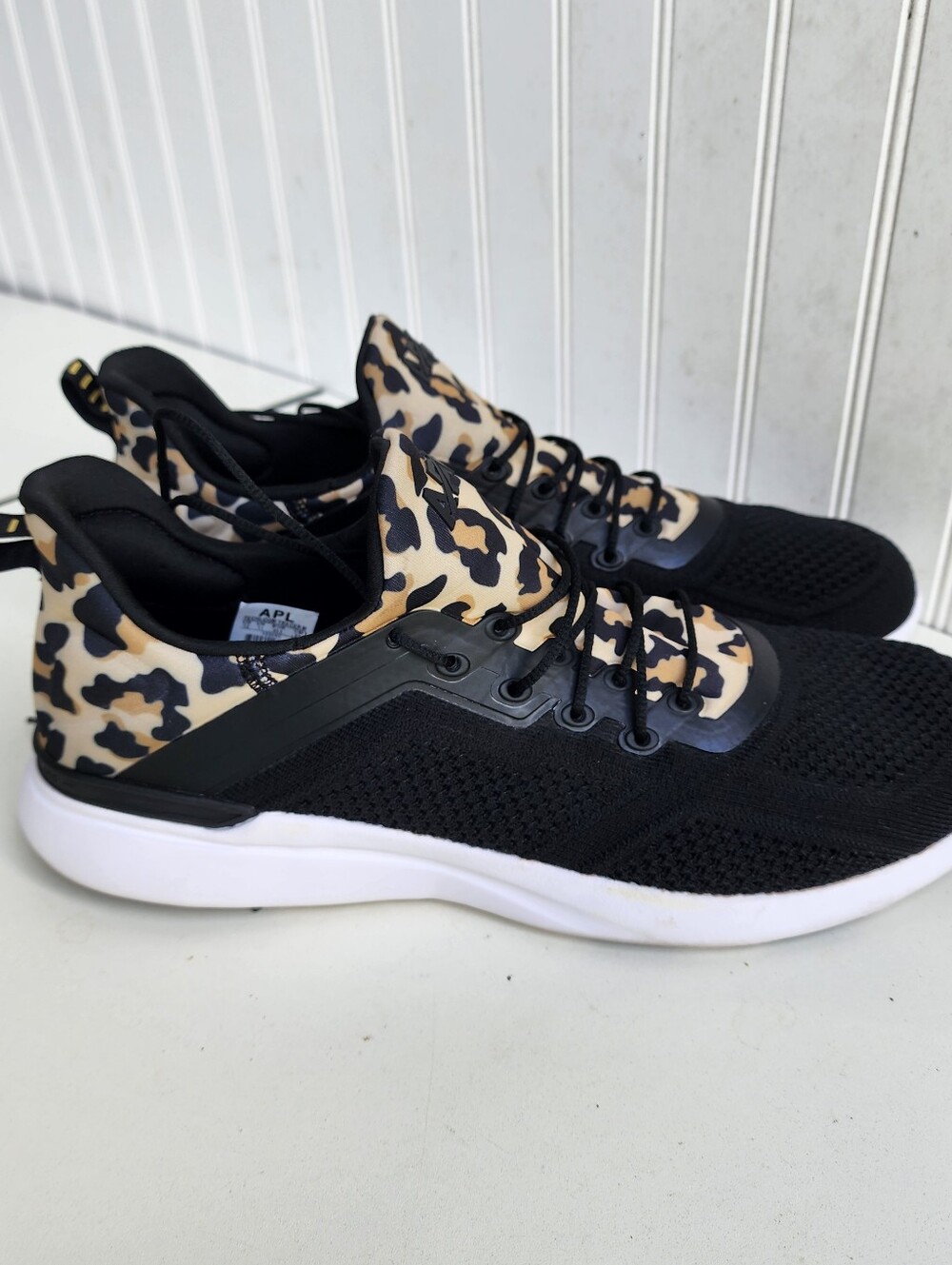 APL TechLoom Tracer Black Brown Leopard Training Shoes Women’s Size 12